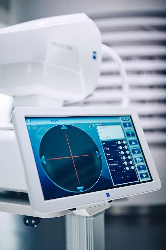 screening VISUREF ZEISS Wollenhaupt Solingen